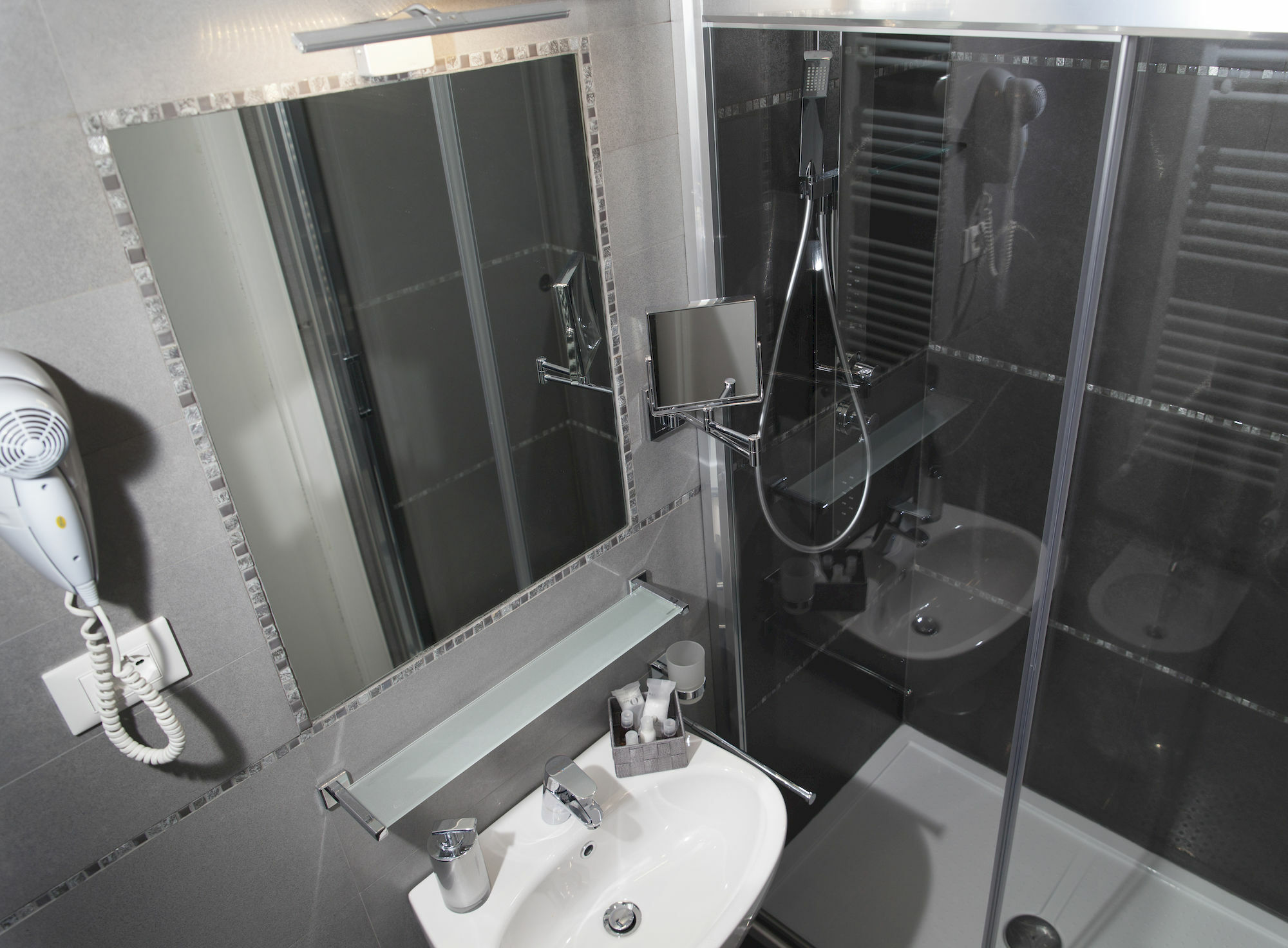 Elenoire Rooms & Suite Рим Экстерьер фото