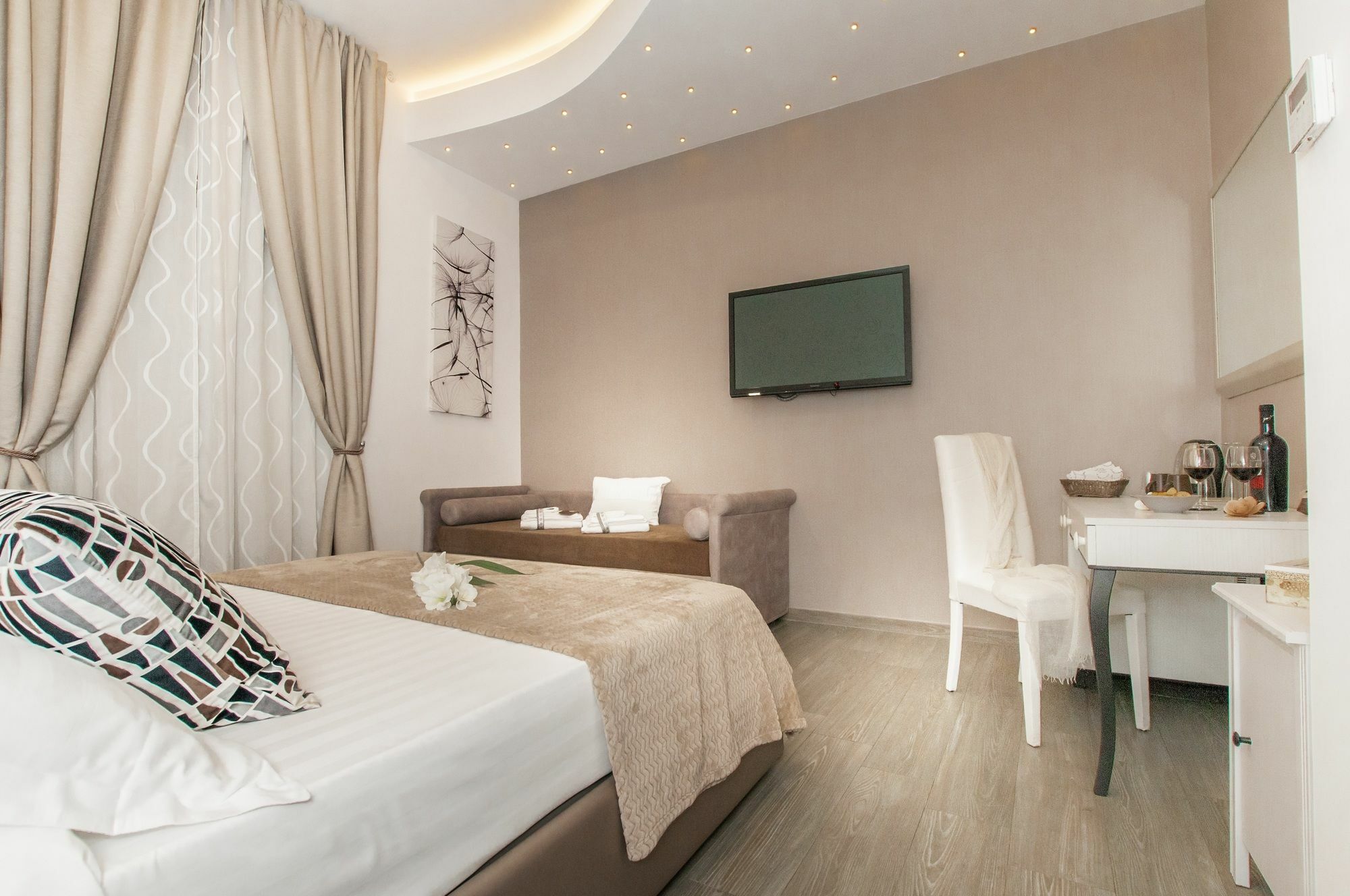 Elenoire Rooms & Suite Рим Экстерьер фото